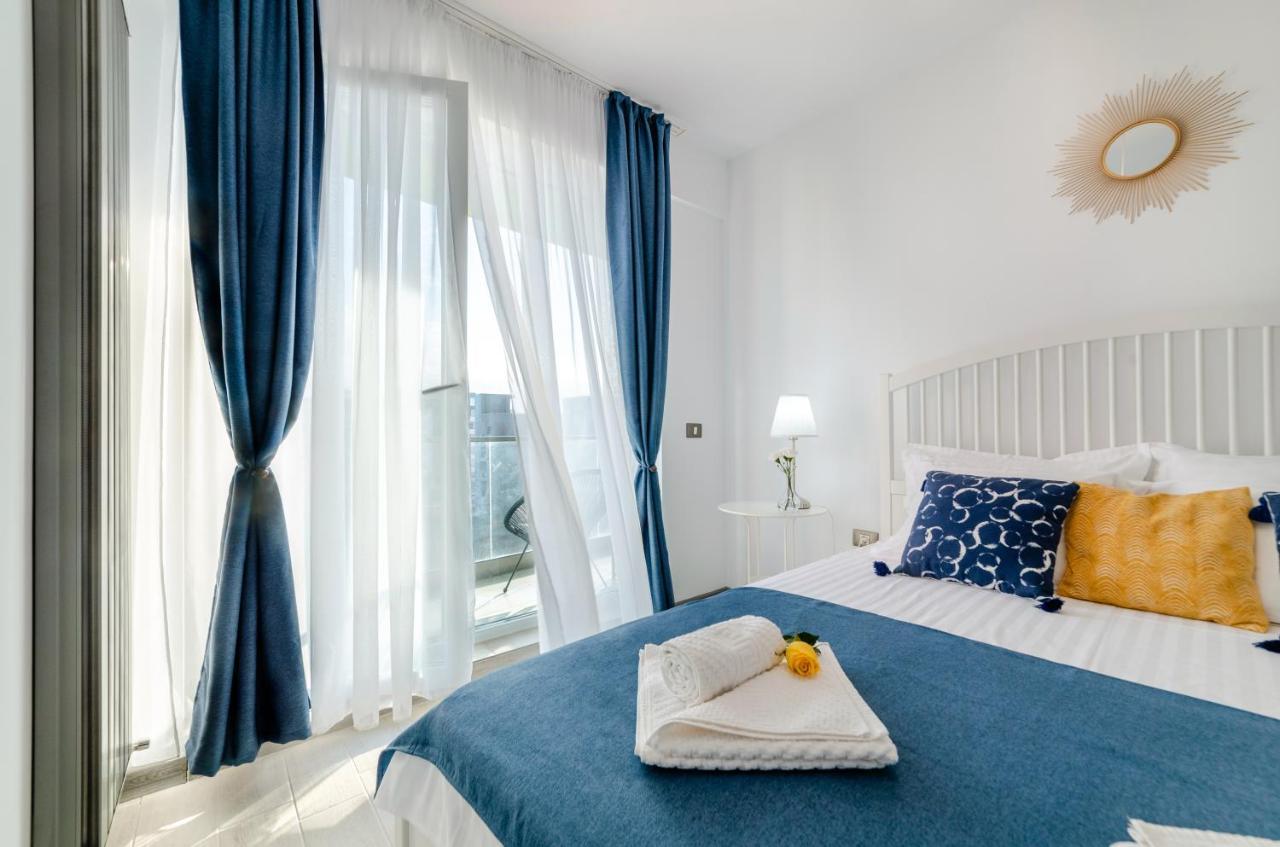 Iriny Apartment Spa&Pool By Alezzi Beach Resort Нэводари Экстерьер фото