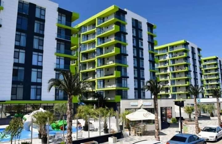 Iriny Apartment Spa&Pool By Alezzi Beach Resort Нэводари Экстерьер фото